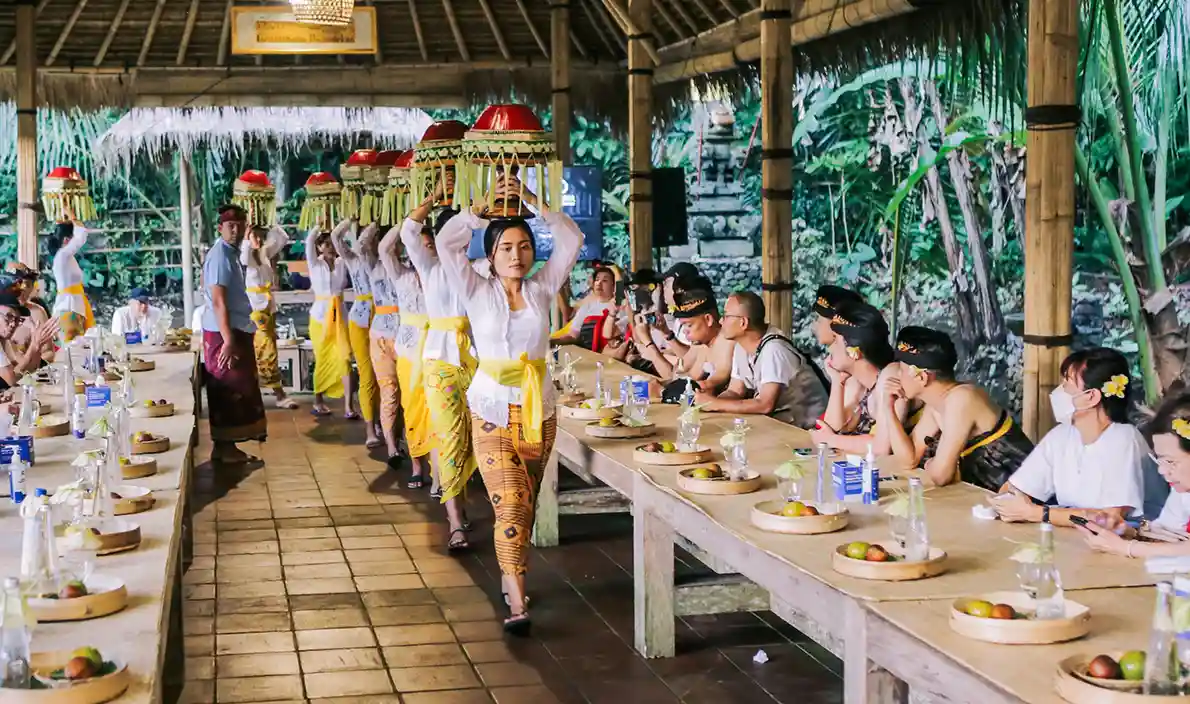 Atiti Bojana Dining