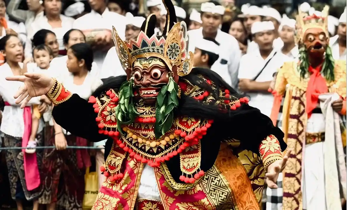 Tejakula Wayang Wong Art Performance